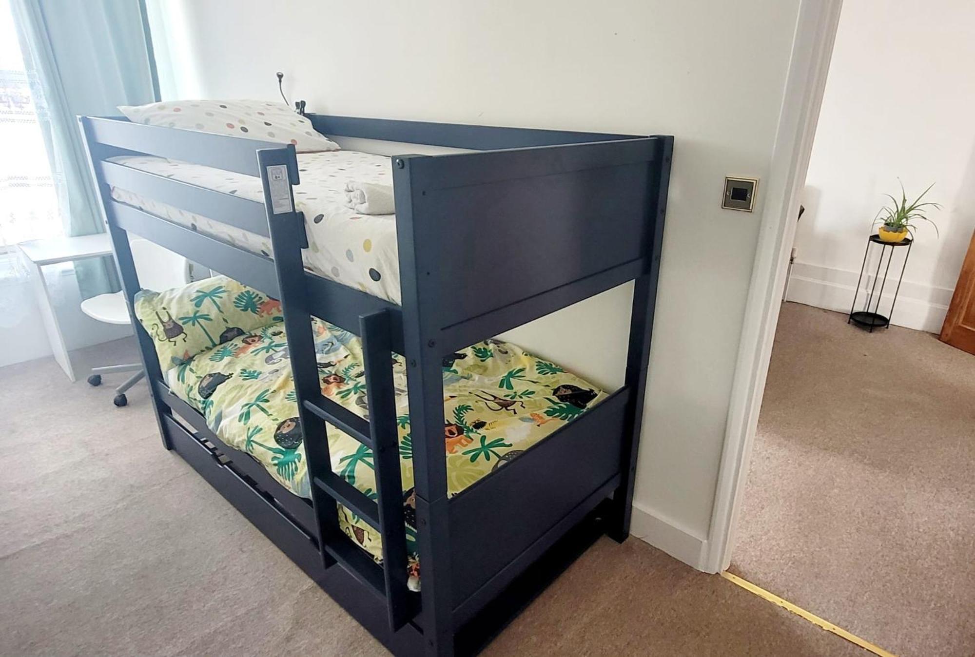 Stylish And Bright Flat In London N8 Turnpike Lane - Piccadilly Line Apartamento Exterior foto