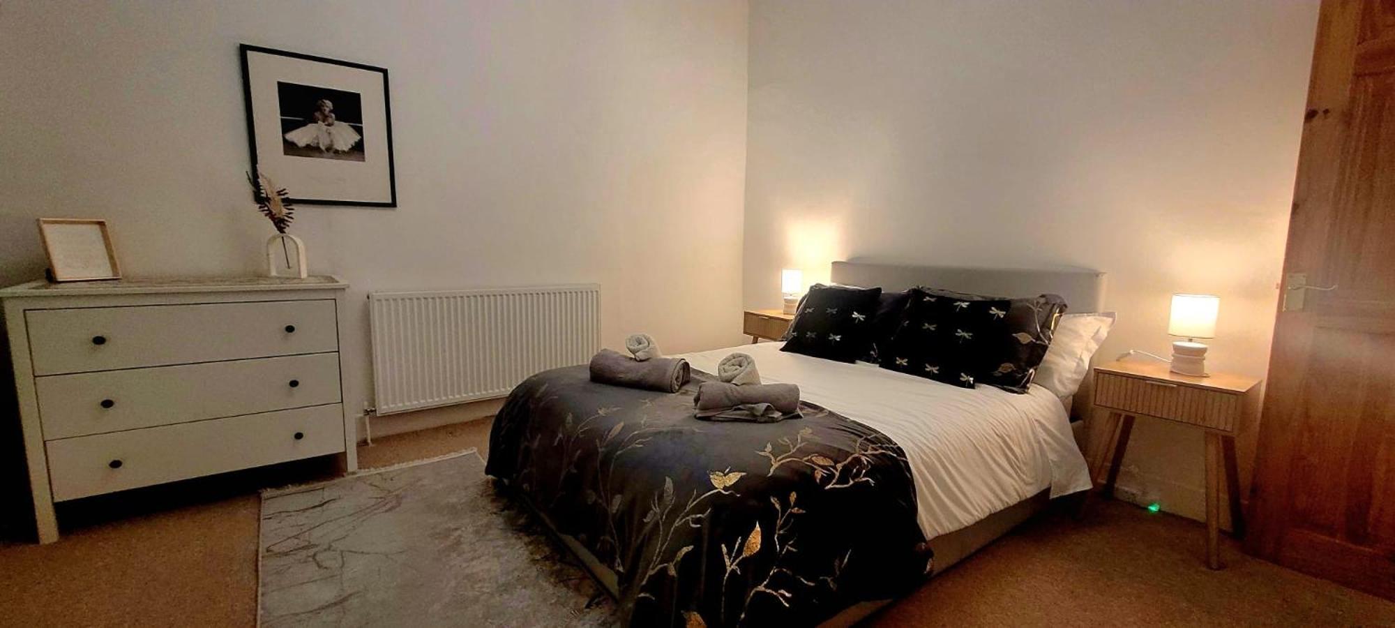 Stylish And Bright Flat In London N8 Turnpike Lane - Piccadilly Line Apartamento Exterior foto